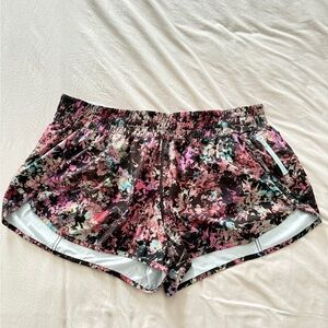 Lululemon Lined Running Shorts Plus Size 20/XXL Like New